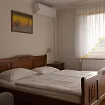 Gostisce Pri Dveh Petelinih Pensión 3*