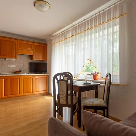 Gostisce Pri Dveh Petelinih