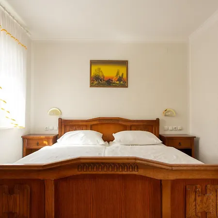 Gostisce Pri Dveh Petelinih Maison d'hôtes 3*