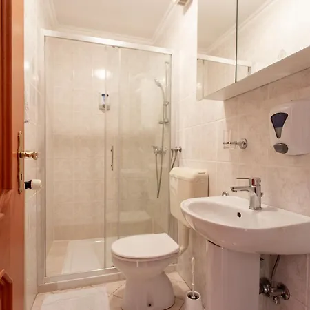 Gostisce Pri Dveh Petelinih Bled