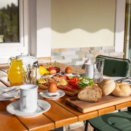 Maison d'hôtes Gostisce Pri Dveh Petelinih 3*