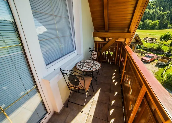 Πανσιόν Gostisce Pri Dveh Petelinih Μπλεντ